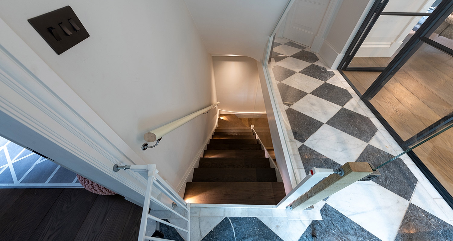 Basement Inside Stairway London PR-SP3